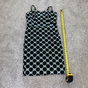 Spaghetti strap, fitted dress. Retro style